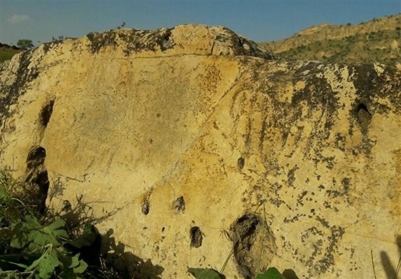 Iranian Archaeologists Discover Ancient Bas-Relief in West