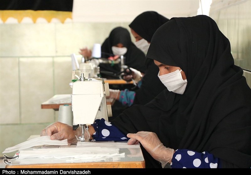 25 کارگاه تولید ماسک و ملزومات بهداشتی از سوی بسیج ناحیه امام حسین (ع) اهواز راه اندازی شد
