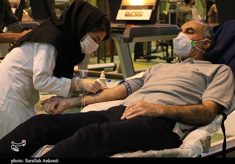 اهدای خون جوانان ورزشکار کرمانی به بیماران نیازمند به‌روایت تصویر