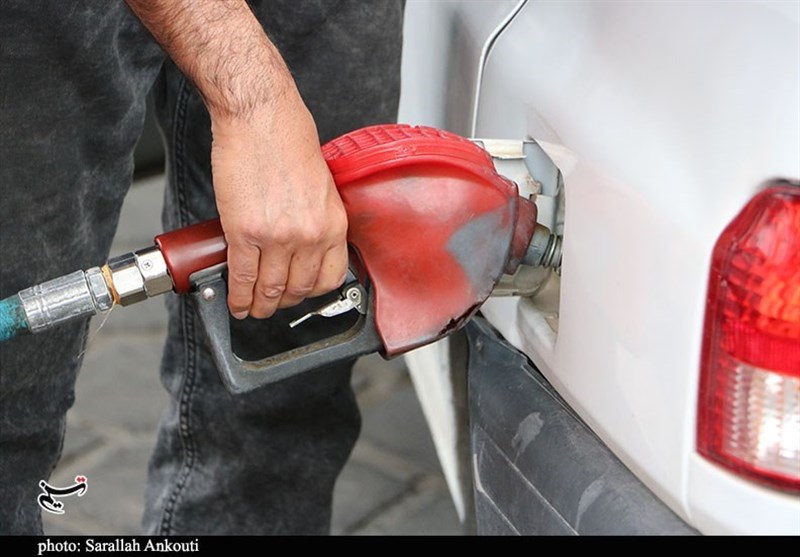 کاهش 24 درصدی مصرف بنزین در استان کرمانشاه/ مالکان خودروهای عمومی برای دوگانه‌سوز کردن رایگان خودروها اقدام کنند