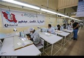 فعالیت مردان و نیروی کار ایرانی در کارخانه تولید ماسک در روزهای کرونایی
