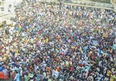 اعتراض هزاران کارگر هندی به تمدید مدت قرنطینه عمومی