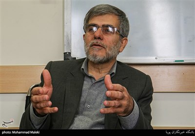  عباسی عنوان کرد؛ تولید لیزرهای پدافند هوایی توسط شهید فخری‌زاده/ شهید عزیز مؤثرترین دانشمند هسته‌ای کشور بود 