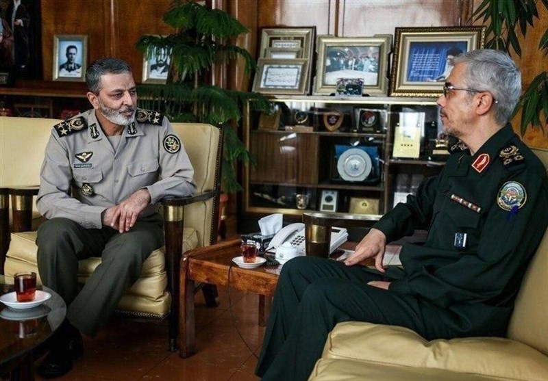 دیدار سرلشکر باقری با امیر موسوی به مناسبت روز ارتش