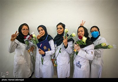 مدافعان سلامت و پرستاران و کادر درمانی بیمارستان امام خمینی(ره)