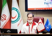 مرتضی سلیمی رئیس سازمان امداد و نجات جمعیت هلال احمر در مراسم اهداء کمک‌های بشر دوستانه برنامه جهانی غذا به ایران برای مقابله با ویروس کرونا