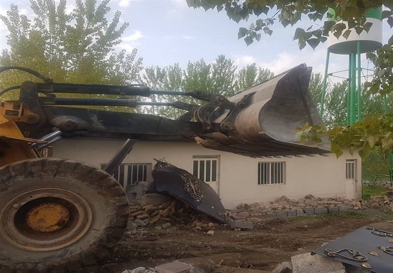 50 هکتار از اراضی زراعی در ساوجبلاغ رفع تصرف شد