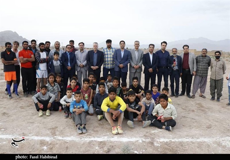 گزارش تسنیم جامعه فوتبال کرمان را به زمین‌ خاکی حاشیه شهر کشاند + تصاویر