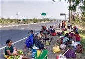 چالش بازگشت هزاران کارگر مهاجر گریبانگیر دولت هند شده است