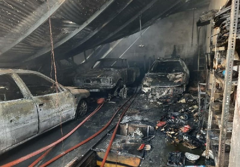 سوختن 6 خودرو بر اثر آتش‌سوزی گسترده در گاراژ 500 متری + تصاویر