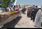 کمکهای مومنانه به ایستگاه پیشوا رسید/ 14 هزار بسته معیشتی و کارت هدیه بین نیازمندان توزیع شد + تصاویر