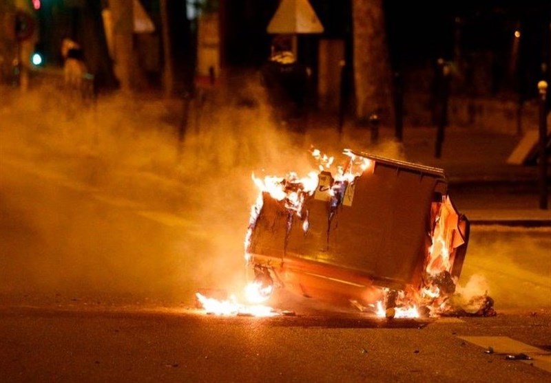 Tensions Continue between Police, Protesters in Paris Suburbs (+Video)