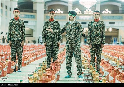 رزمایش کمکهای مومنانه مردم اذربایجان شرقی در مصلی تبریز