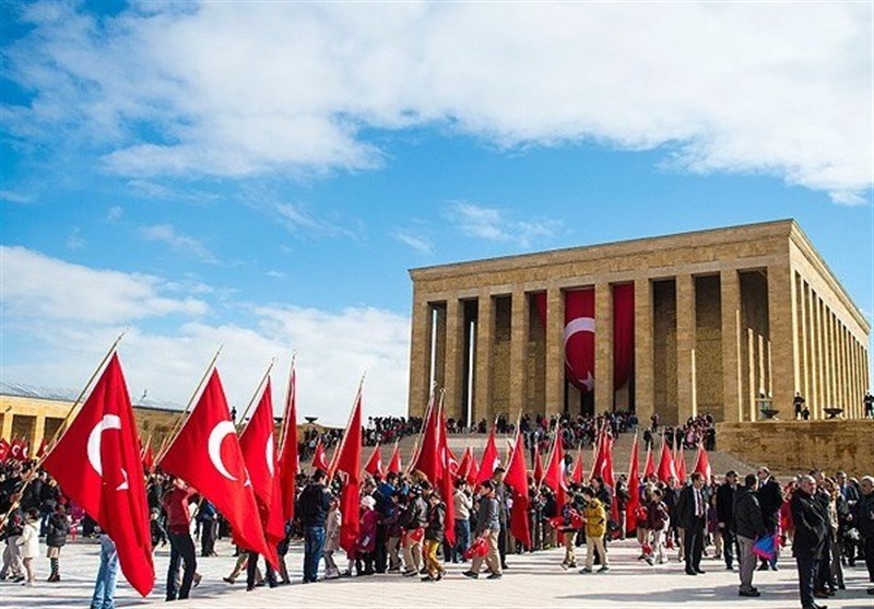 گزارش| حقوق و سیاست در یکصد سالگی پارلمان ترکیه؛ منتقدان چه می‌گویند؟