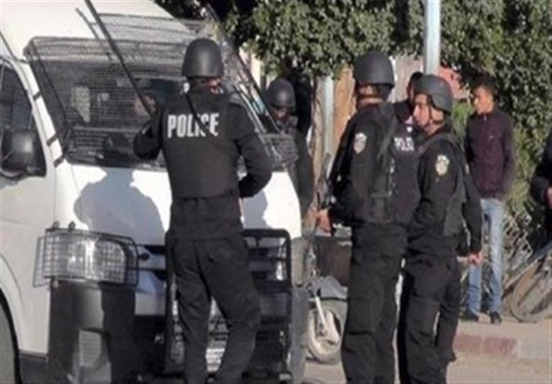 کرونا|حمله پلیس تونس به معترضان قرنطینه بهداشتی