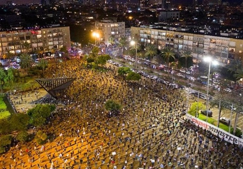 Thousands Demonstrate against Israel Coalition Deal (+Video)