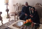 «حاجقاسم» اولین کسی بود که دست روی سر بچههایم کشید