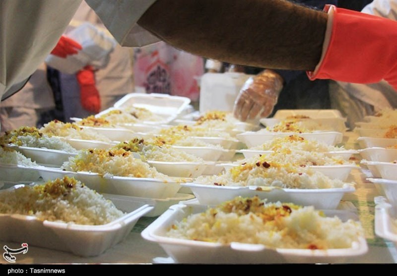 پویش کمک مؤمنانه بر سفره‌های سحری نیازمندان حاشیه شهر بجنورد+تصاویر