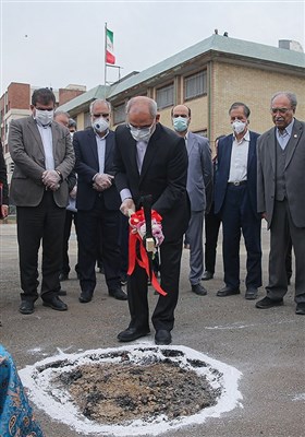 مراسم کلنگ زنی مجموعه ورزشی پردیسان توسط محسن حاجی میرزایی وزیر آموزش و پرورش