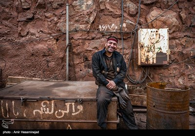 بمناسب روز کارگر / کارگران معدن منگنز ونارچ قم