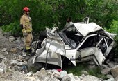 3 کشته بر اثر سقوط خودرو به عمق 150 متری دره + تصاویر