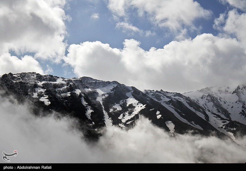 Alvand Peak: Mountain Range in Iran