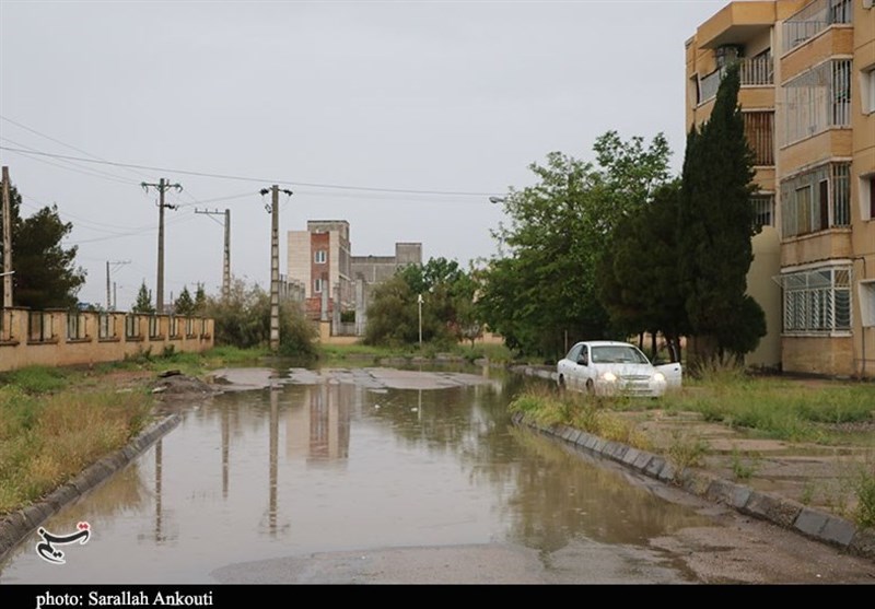 گزارش| وضعیت غیرقابل تحمل در شهرک شکوه کرمان /‌ خیابان‌ها‌ غرق در فاضلاب‌ /‌ گلایه اهالی‌ از بی‌توجهی مسئولان‌ + فیلم‌