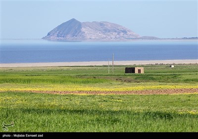 روزهای بهاری دریاچه ارومیه