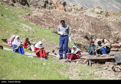 معلم فداکار روستای میرمینگه - کرمانشاه