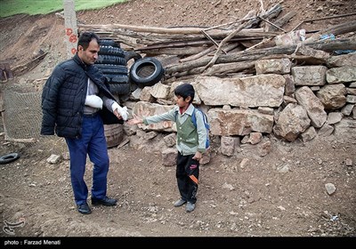 معلم فداکار روستای میرمینگه - کرمانشاه