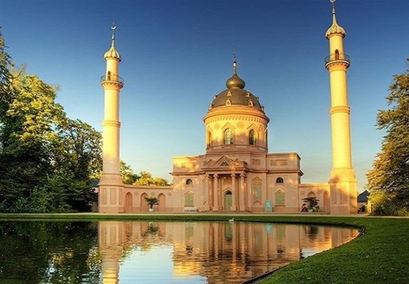 مساجد آلمان در ماه رمضان بسته‌های غذایی توزیع کردند
