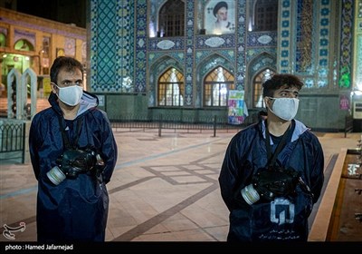 ضد عفونی حرم امامزاده صالح (ع) برای مبارزه با ویروس کرونا توسط تیم عملیاتی آتش نشانی تهران