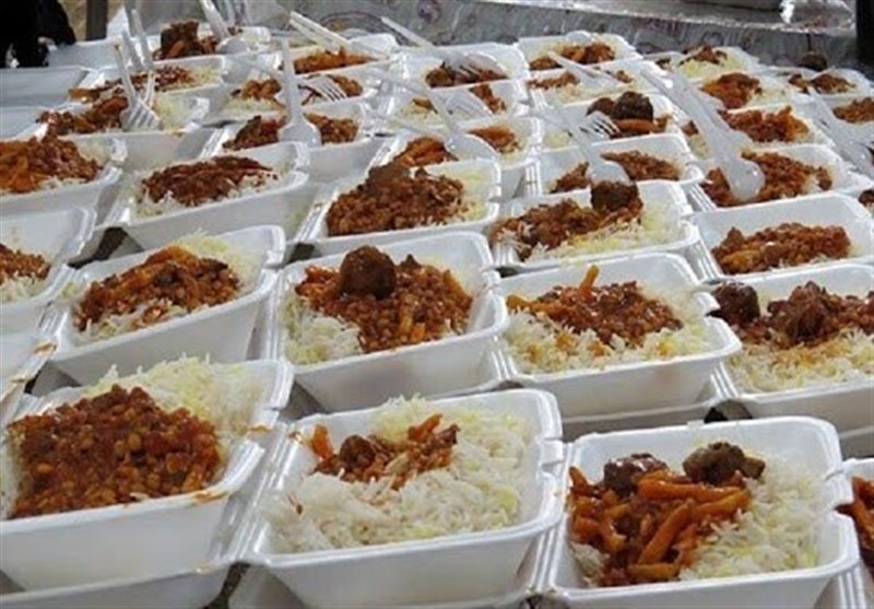 5000 پرس غذای گرم در طرح کمک مومنانه در قشم توزیع شد