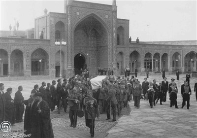  گزارش تاریخ|ماجرای تشییع رضاشاه؛ مخالفت مراجع در قم، استقبال سرد در تهران + عکس 