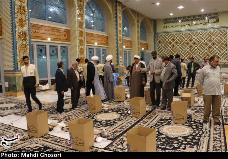 تهران| «مساجد» قلب تپنده در اجرای رزمایش مواسات و کمک مؤمنانه هستند