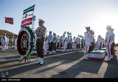 ورود پیکر مطهر شهدای حادثه ناوچه کنارک به تهران