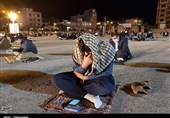 مراسم احیای شب نوزدهم ماه رمضان در مصلی امام خمینی(ره) ایلام به روایت تصویر