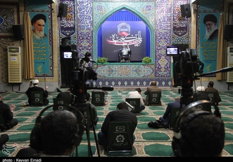 مراسم شب‌زنده‌داری شب قدر در مصلی جمعه بوشهر به روایت تصویر