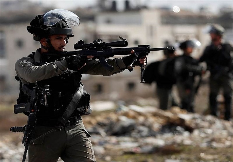 الکیان الصهیونی یبدأ بالانسحاب من محیط المنطقة المحاصرة بعقربا