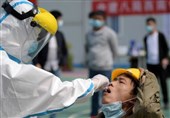 Shanghai to Keep COVID Curbs As Infections outside Quarantine Rise Again