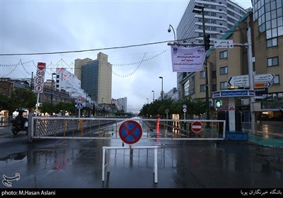 با شیوع ویروس کرونا و عدم حضور زائران و مجاوران در ایام لیالی قدر در بارگاه مطهر رضوی ،شاهد خلوتی بی سابقه خیابان ها و اطراف حرم علی ابن موسی الرضا(ع) هستیم