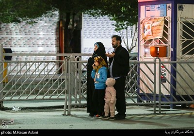 با شیوع ویروس کرونا و عدم حضور زائران و مجاوران در ایام لیالی قدر در بارگاه مطهر رضوی ،شاهد خلوتی بی سابقه خیابان ها و اطراف حرم علی ابن موسی الرضا(ع) هستیم