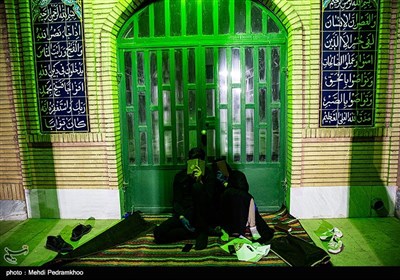 مراسم احیای شب بیست و یکم ماه رمضان در گلزار شهدای اهواز