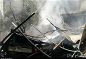 آتش سوزی در چهارباغ اصفهان؛ از انتشار آتش به پاساژها جلوگیری شد