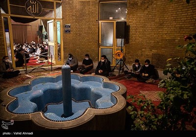 مراسم احیای شب بیست و یکم ماه رمضان در مسجد گیاهی