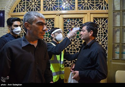 مراسم احیاء شب 21 رمضان در حرم مطهر علی بن حمزه (ع) - شیراز