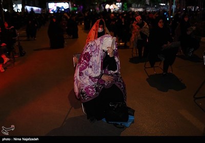 مراسم احیای شب بیست و یکم ماه رمضان در مشهد