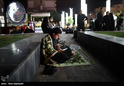 مراسم احیای شب بیست و یکم ماه رمضان در مشهد