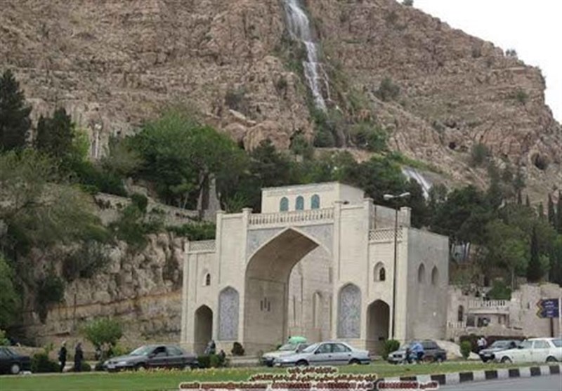 وضعیت فعلی دروازه قرآن زیبنده شیراز نیست