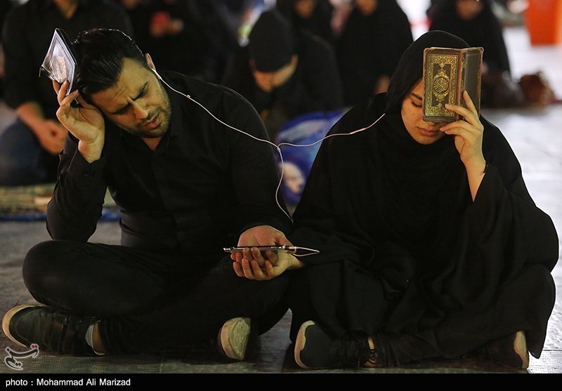 فعالیت آتش به اختیار جوانان بسیجی در ماه رمضان؛ احیای شب‌های قدر در پارک کوهستان شیراز